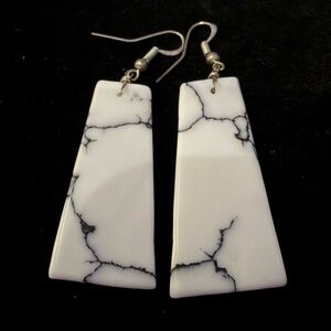 Navajo Elegant White and Black Dangle Earrings
